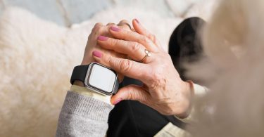 miglior smartwatch per anziani